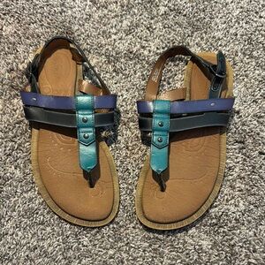 5/$25 Women’s 7 Clark Teal and Black Sandals